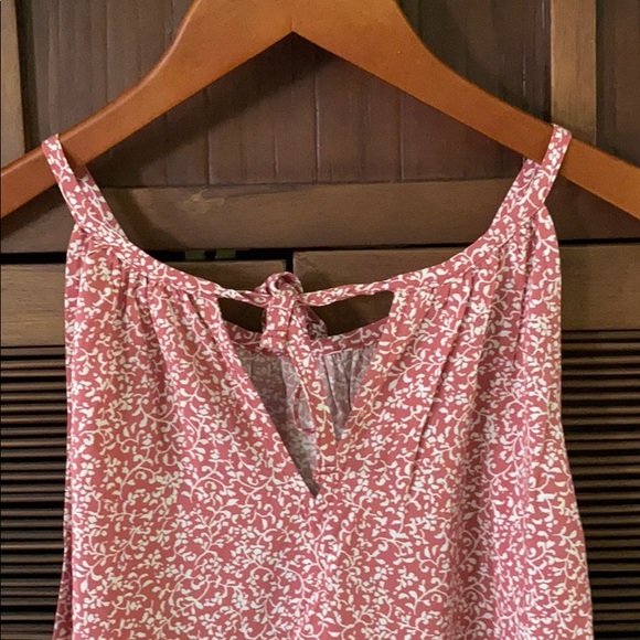 Old Navy Top - Picture 3 of 3